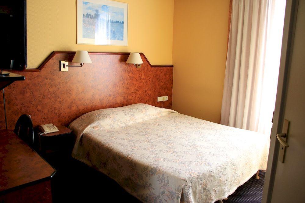 De Paris Hotel